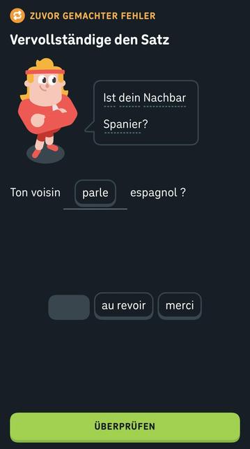 Aufgabe in Duolingo:
Ist dein Nachbar Spanier?
Die Übersetzungsbausteine erlauben aber nur den Satz Spricht dein Nachbar Spanisch? (Ton voisin parle espagnol?) zu bilden
